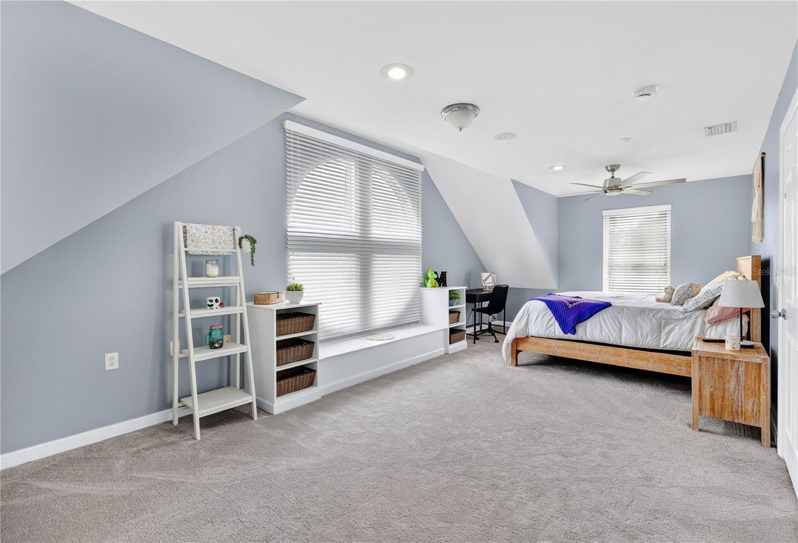 REGAL COVE - Residential