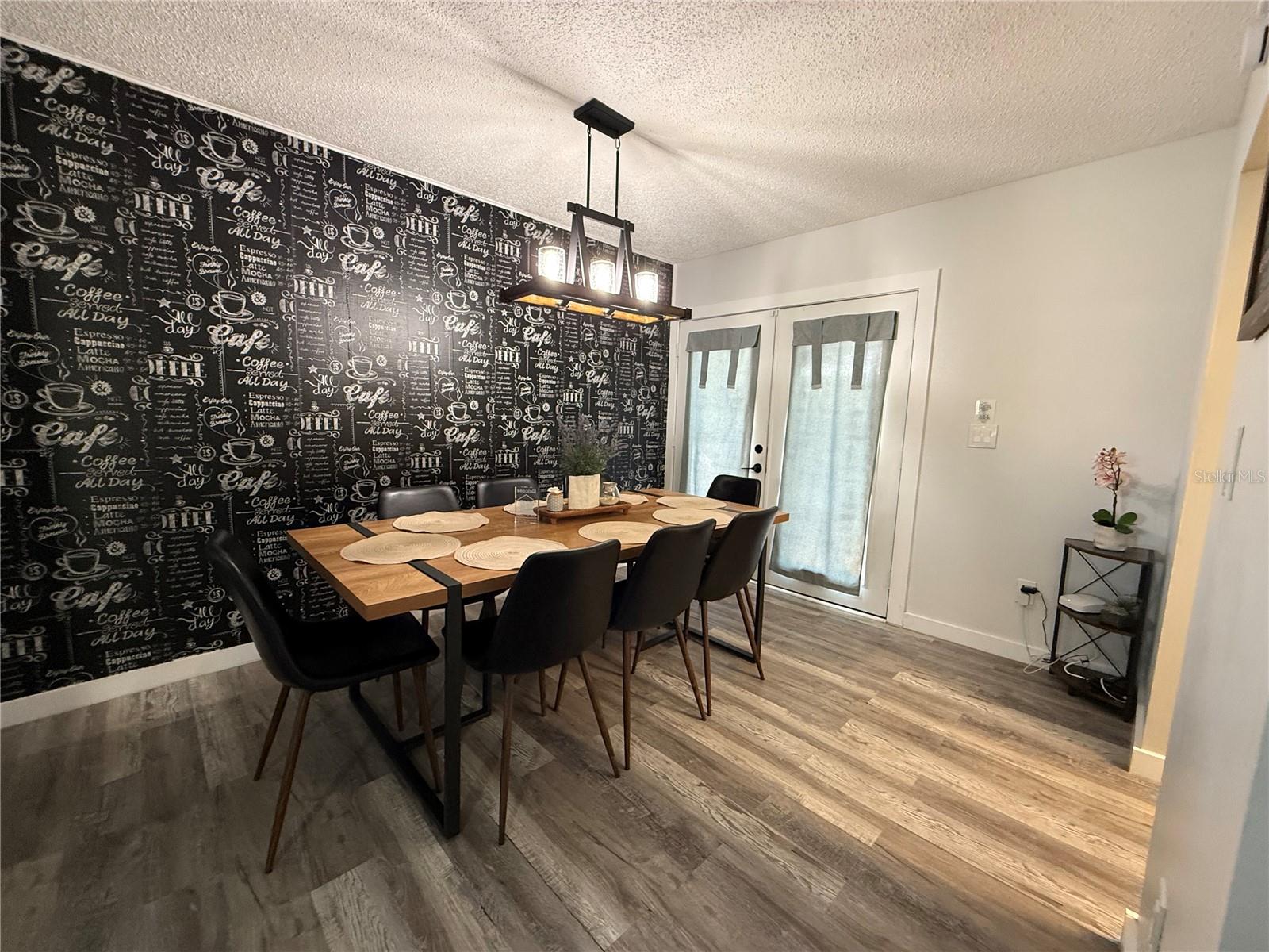 DE SOTO LAKES - Residential