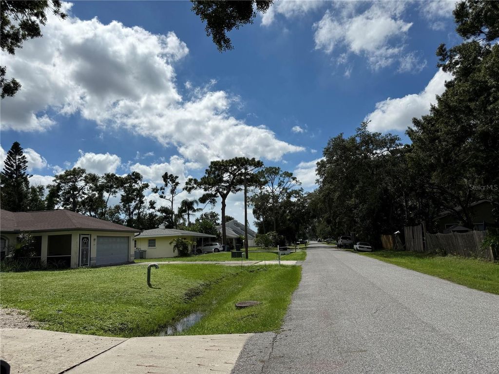Photo of 3988 San Luis Drive, Sarasota, FL 34235 (MLS # A4664736)