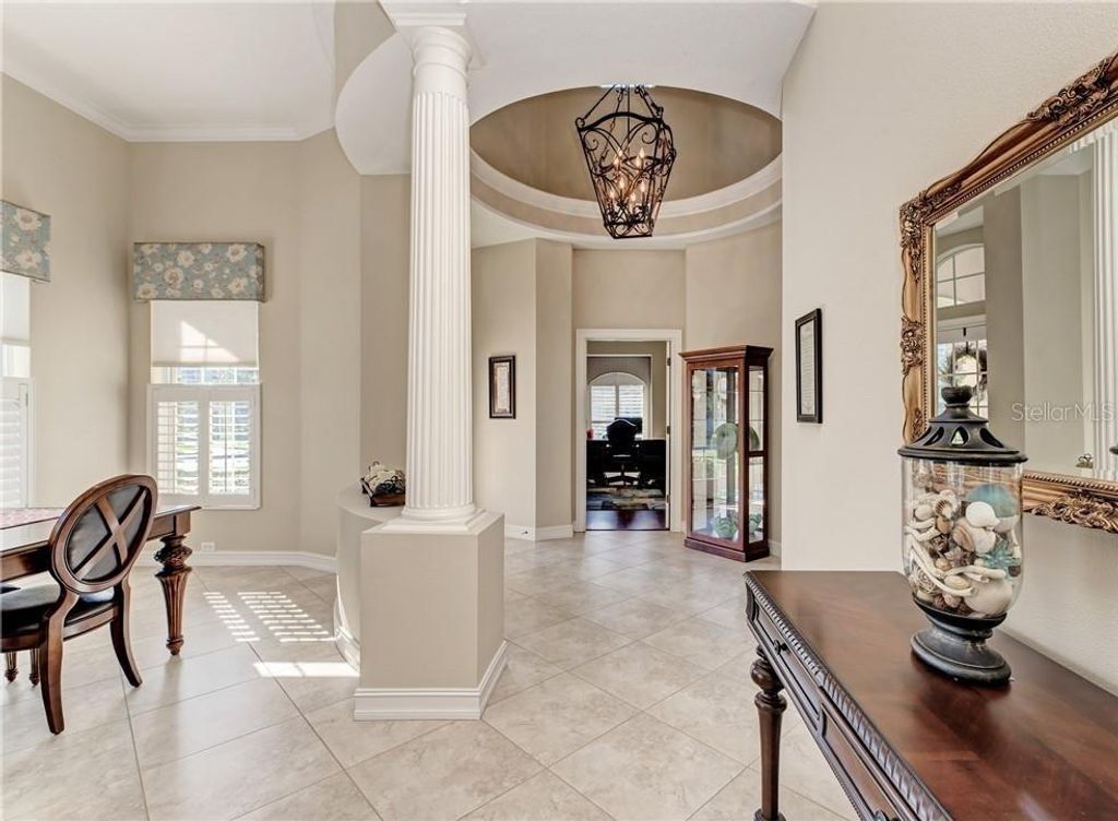 Photo of 304 8th Avenue E, Palmetto, FL 34221 (MLS # A4530189)