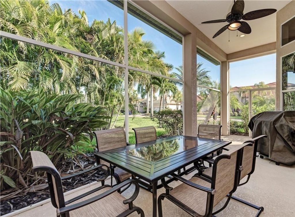 Photo of 304 8th Avenue E, Palmetto, FL 34221 (MLS # A4530189)