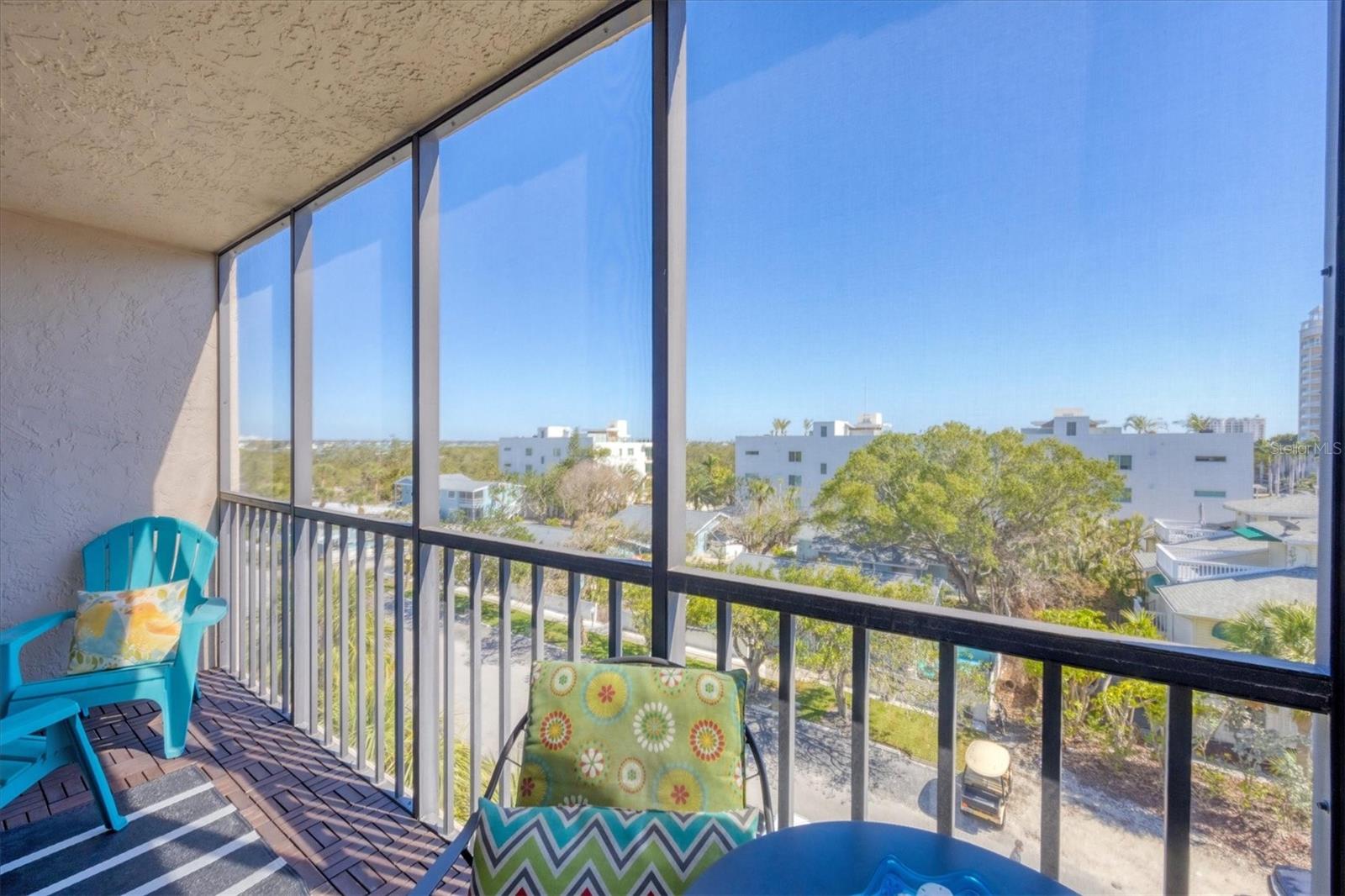 LIDO TOWERS - Residential