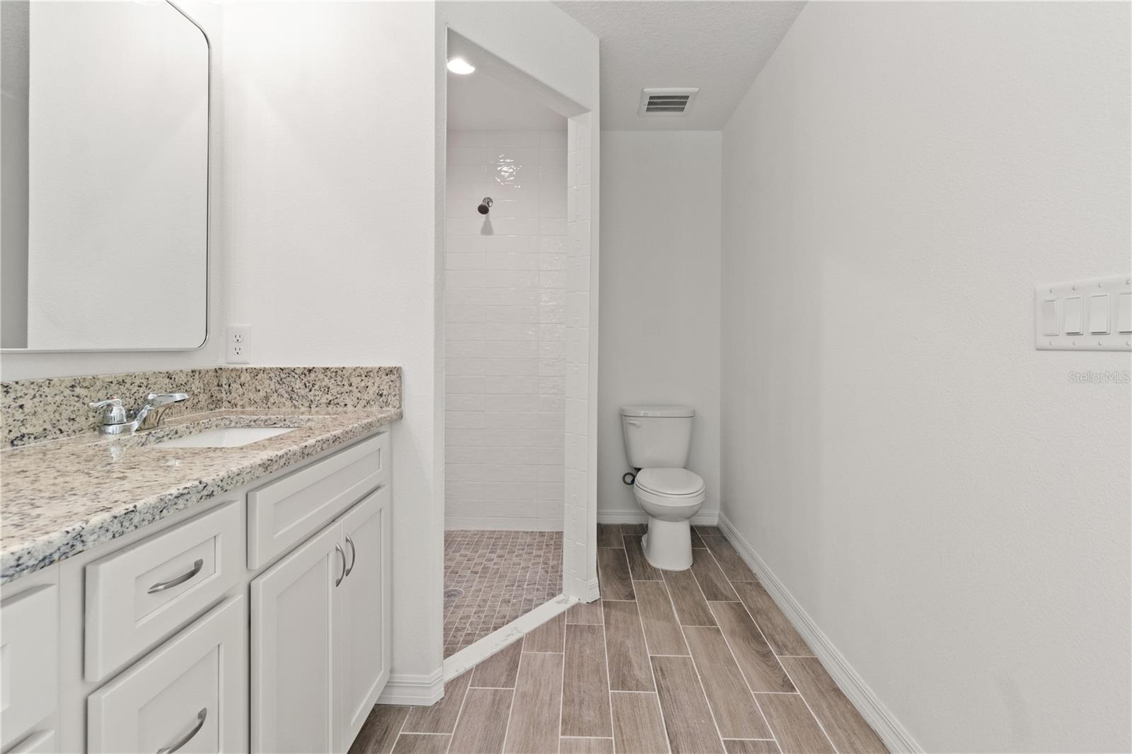 ROYAL HIGHLANDS UNIT 8 - Residential