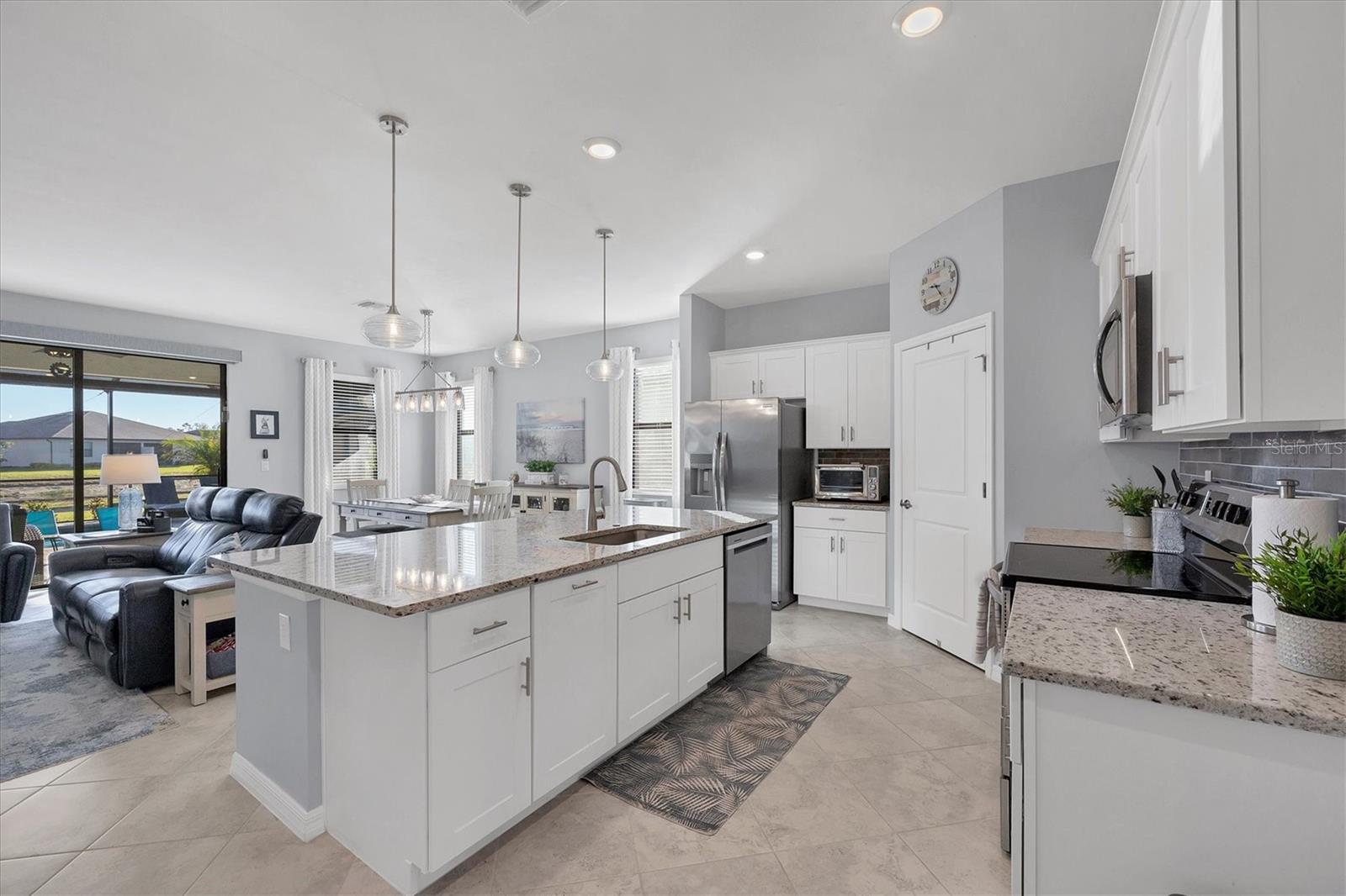 BISCAYNE LANDING - Residential