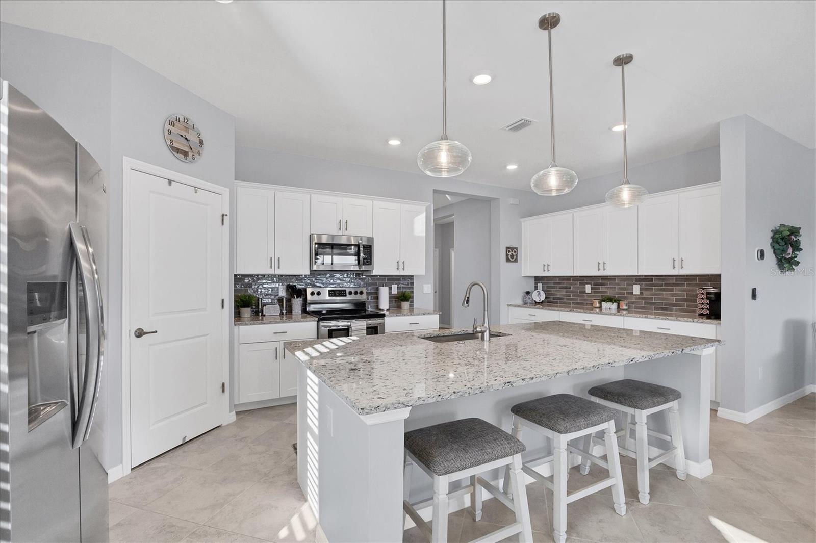 BISCAYNE LANDING - Residential