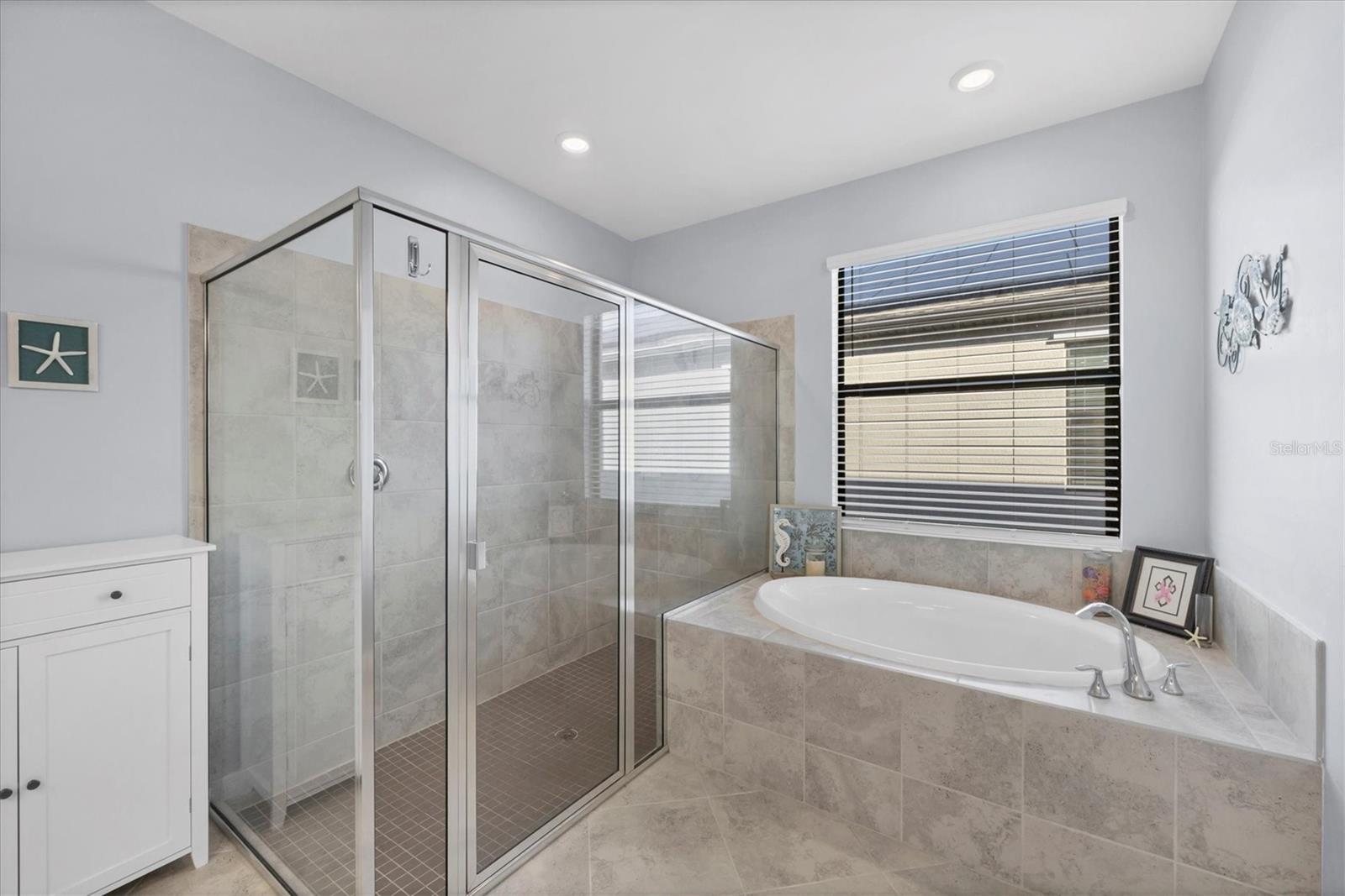 BISCAYNE LANDING - Residential