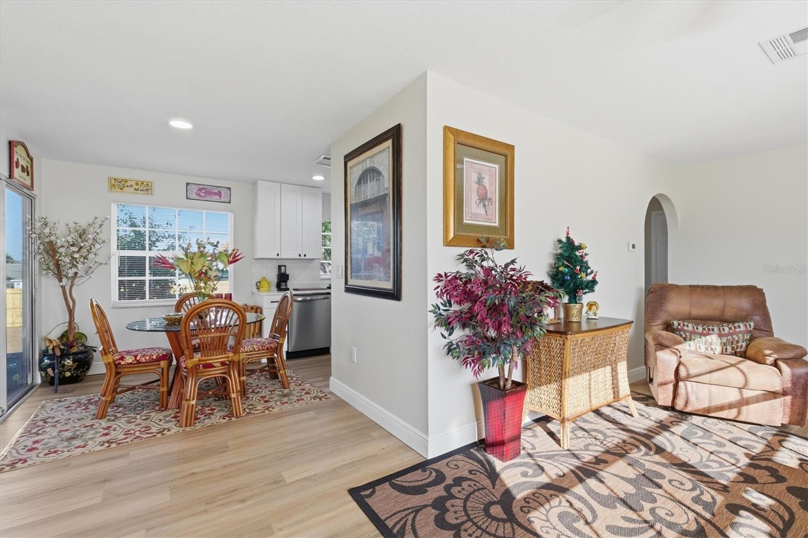 SPRING HILL - Residential