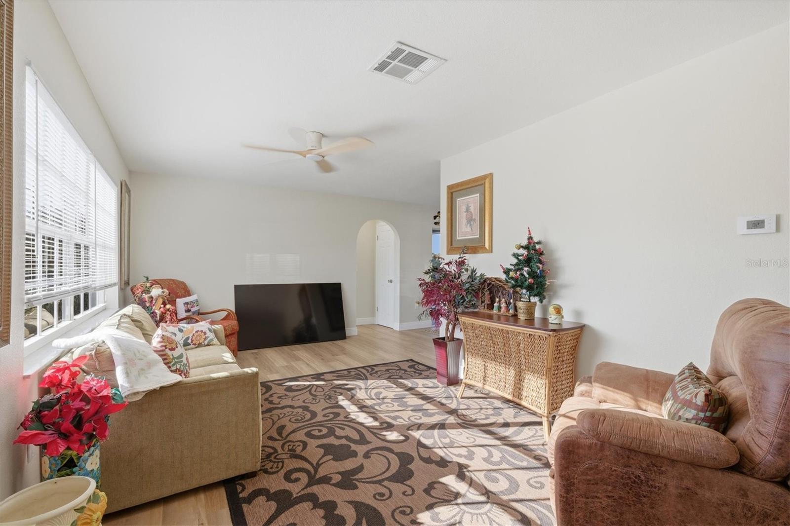 SPRING HILL - Residential