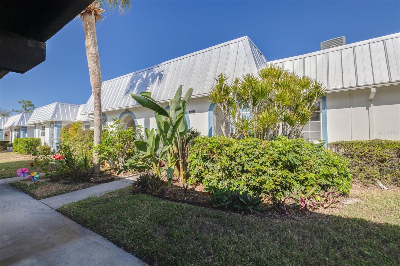 GARDENS OF BEACON SQUARE CONDO - Residential