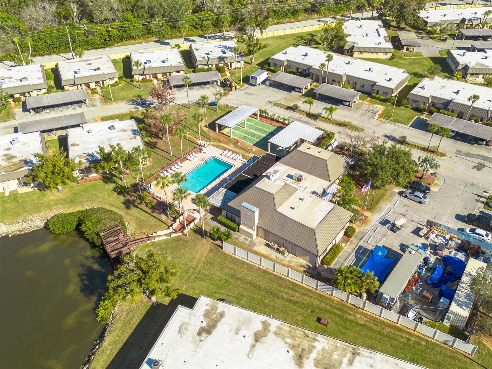 GARDENS OF BEACON SQUARE CONDO - Residential