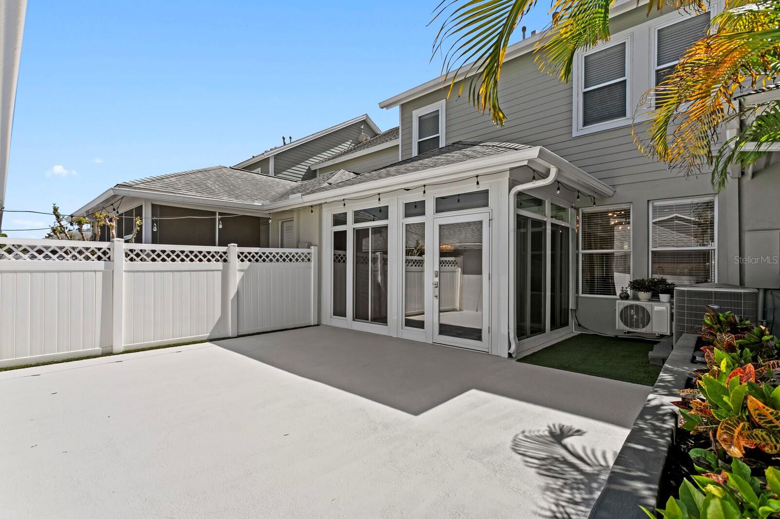 WESTCHASE SEC 323 REV - Residential