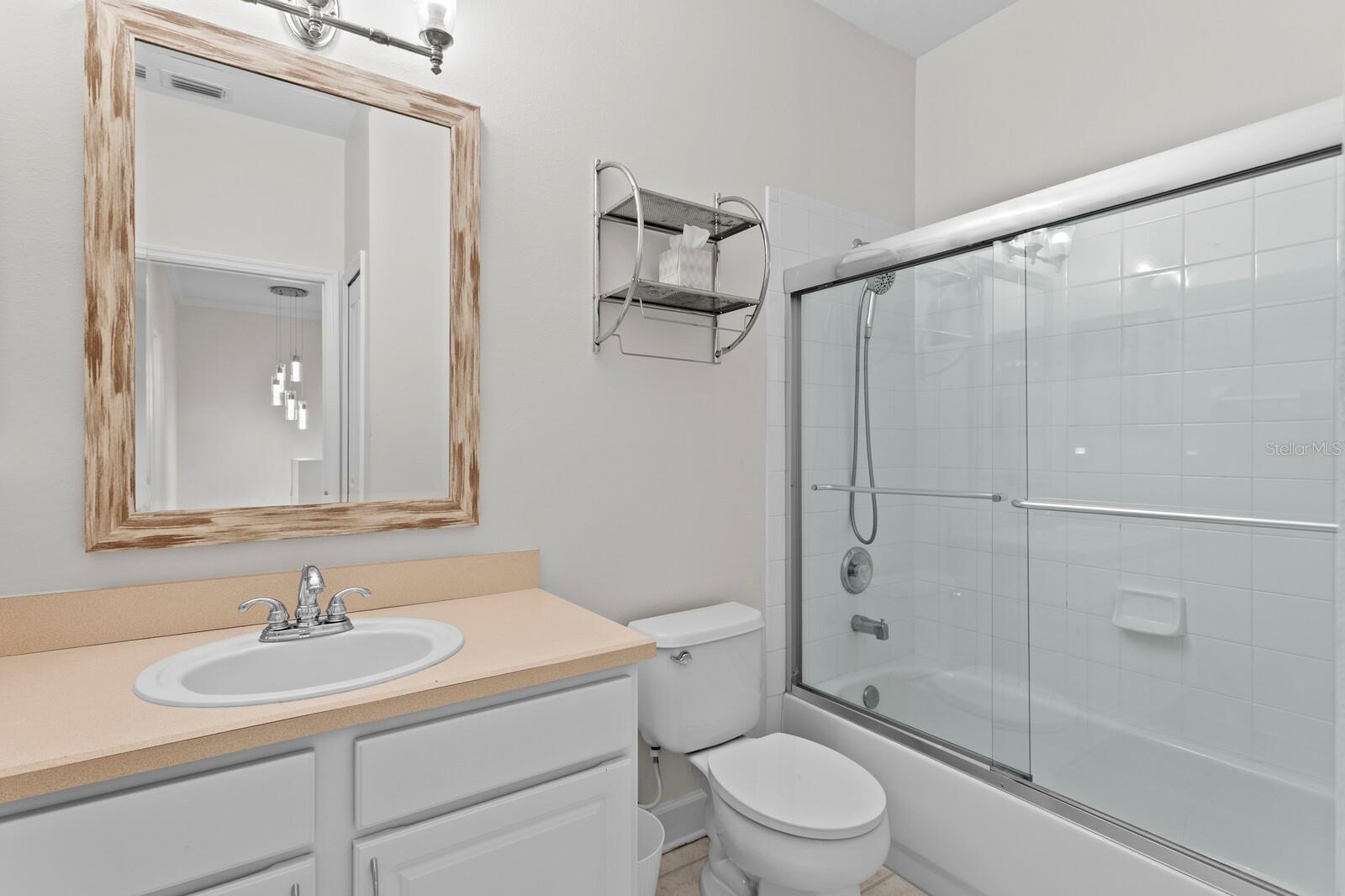 WESTCHASE SEC 323 REV - Residential