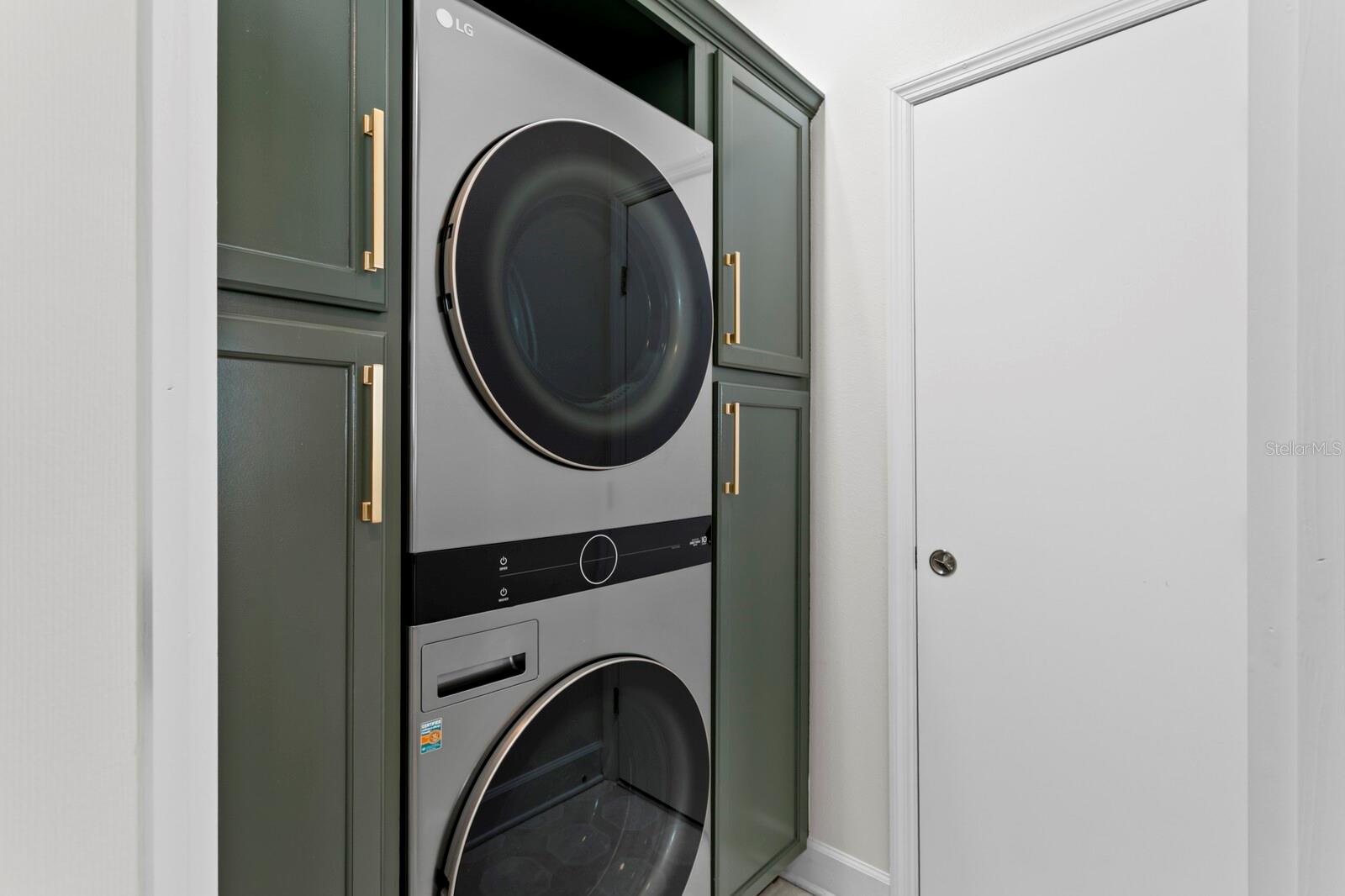 WESTCHASE SEC 323 REV - Residential