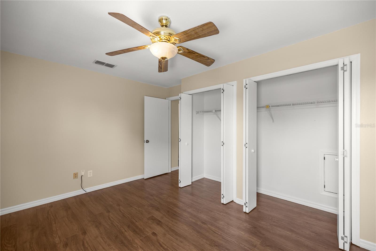 LOCH HARBOUR CONDO - Residential