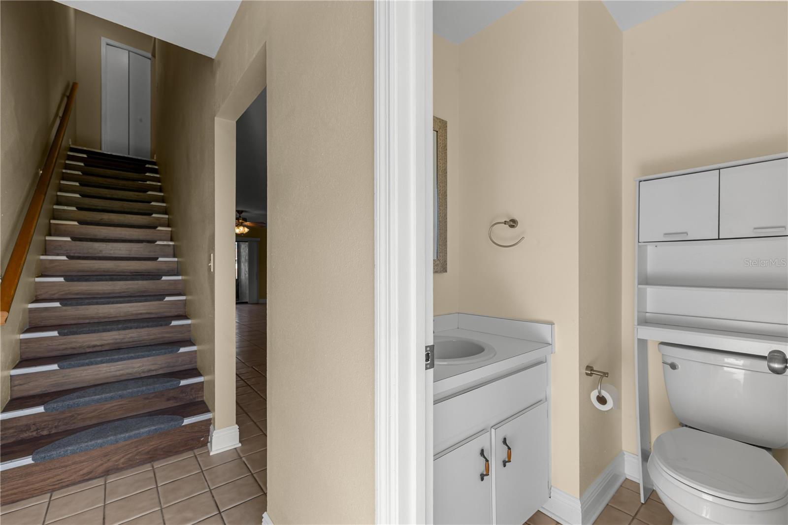 LOCH HARBOUR CONDO - Residential