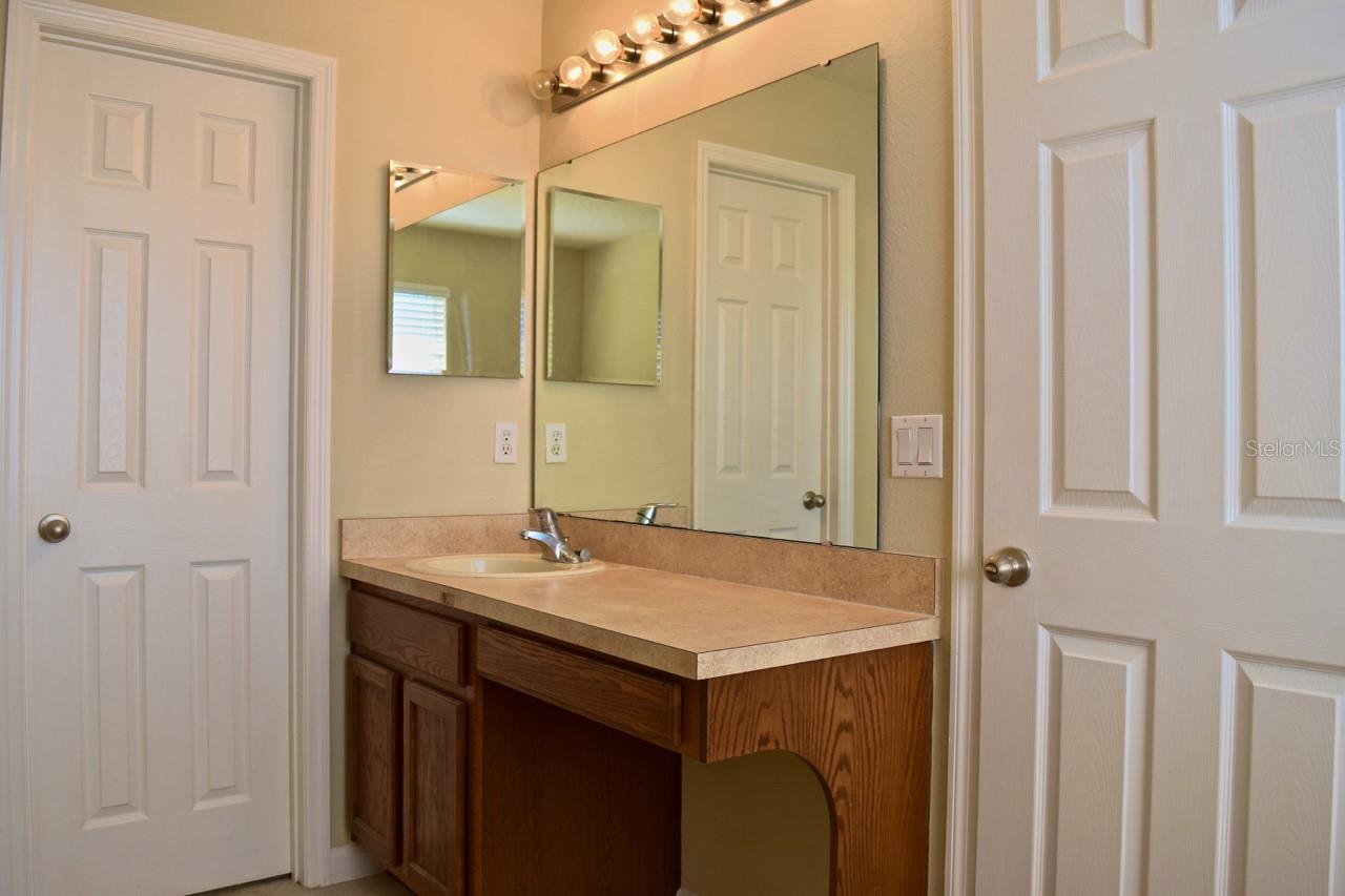 ENCLAVE/MOSS PARK - Residential