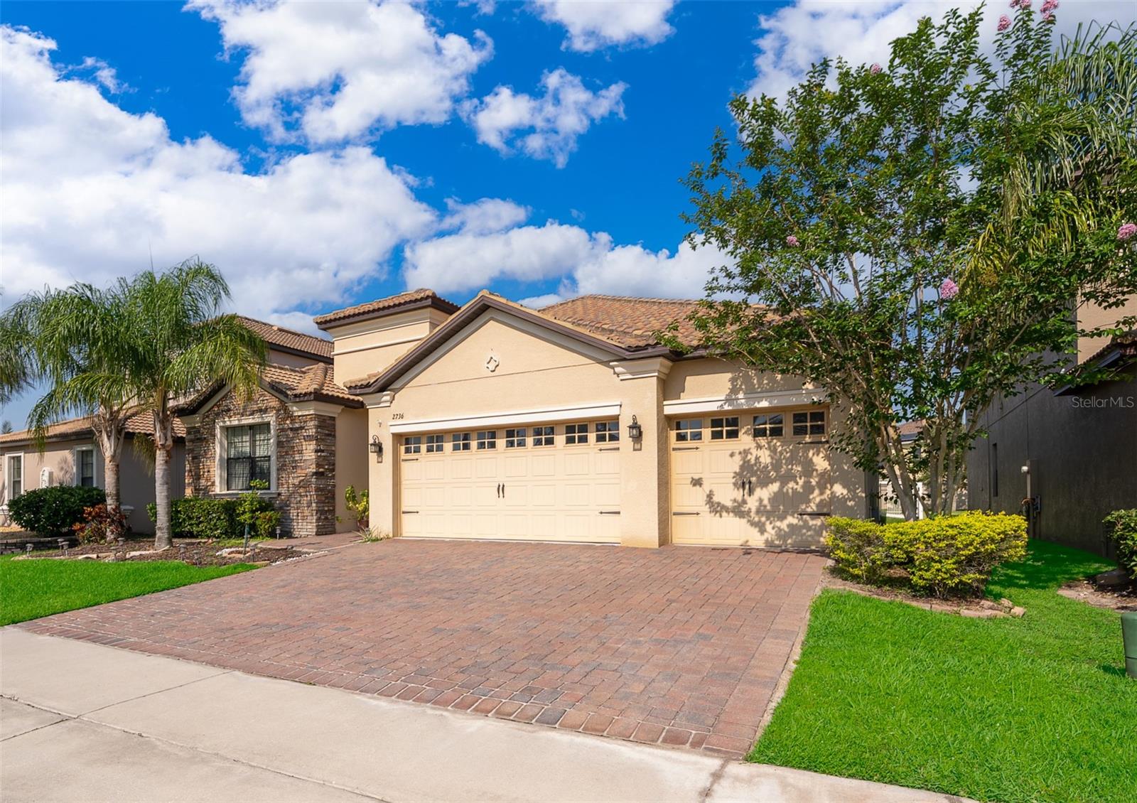 2736 ATHERTON DRIVE