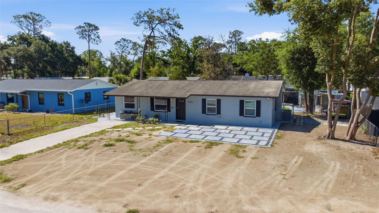 EASY ACRES - Residential