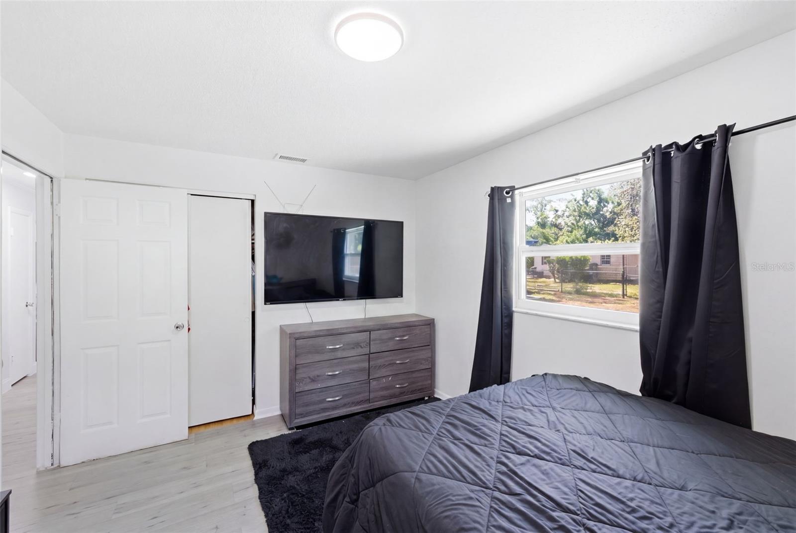 EASY ACRES - Residential