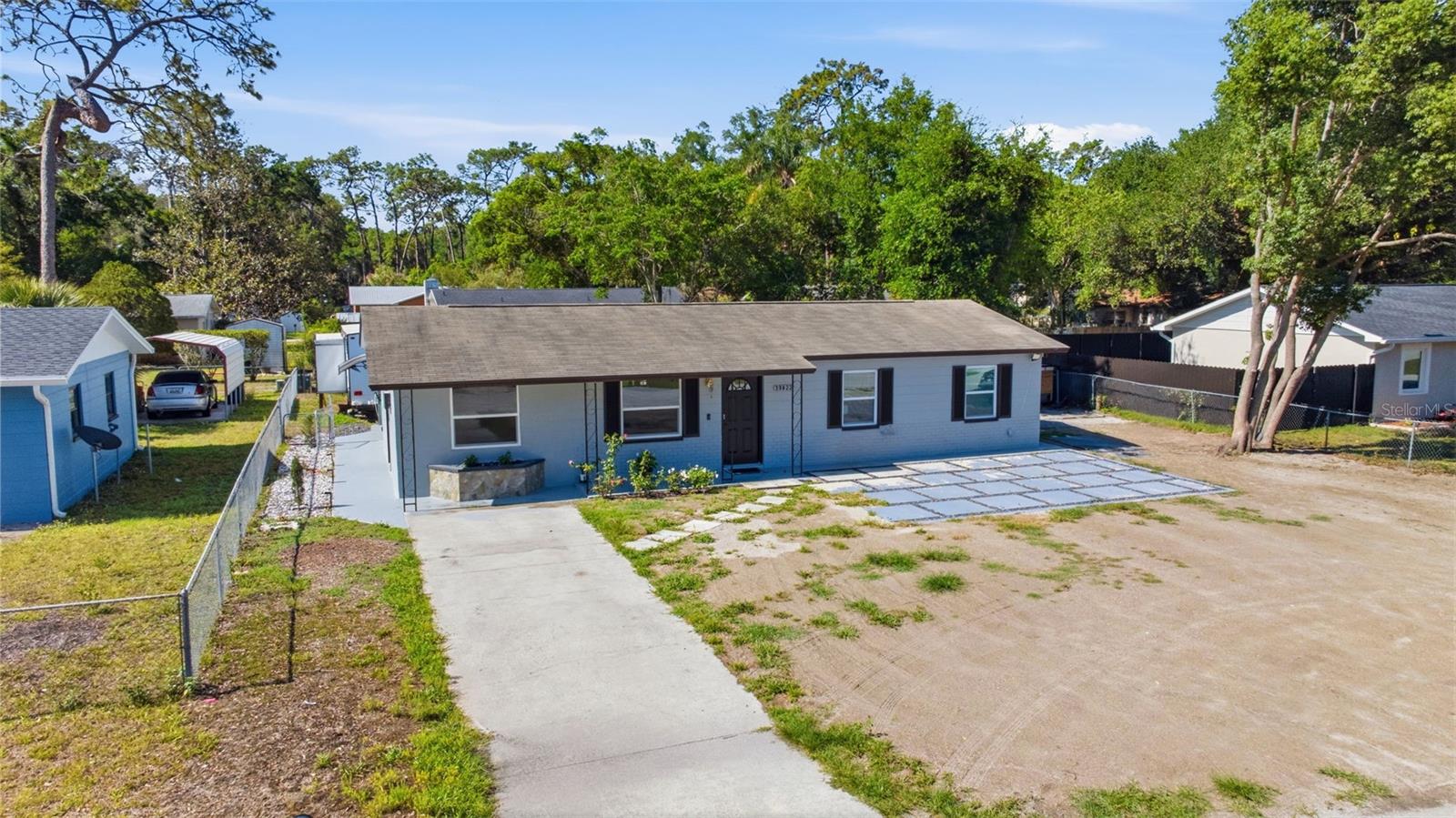 EASY ACRES - Residential