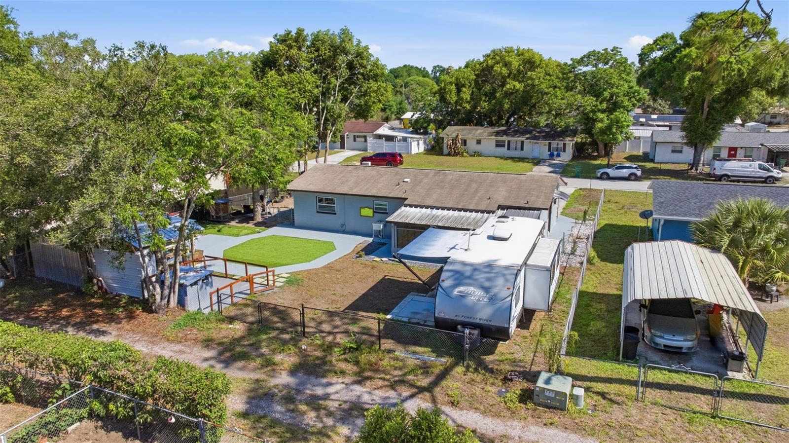 EASY ACRES - Residential