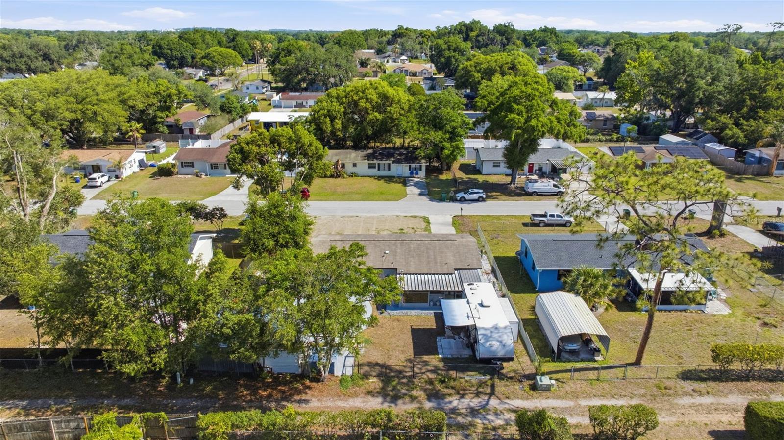 EASY ACRES - Residential