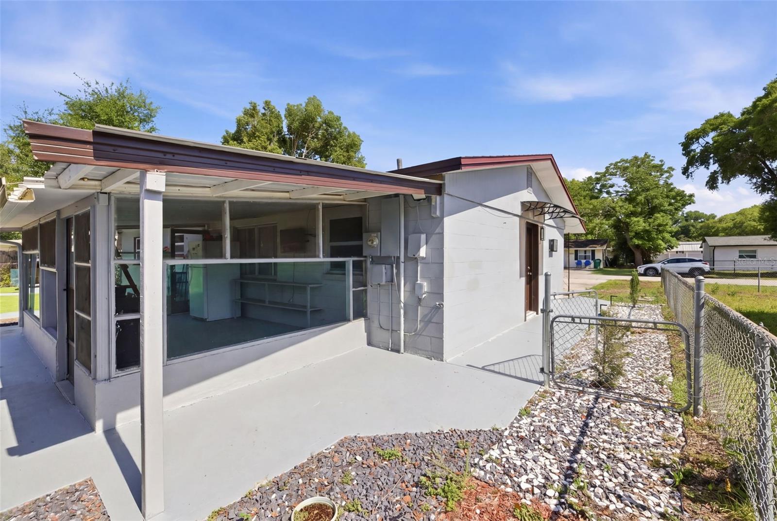 EASY ACRES - Residential