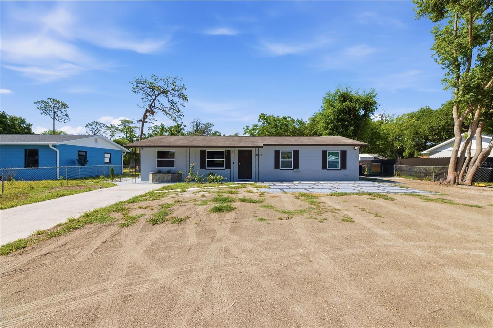 EASY ACRES - Residential
