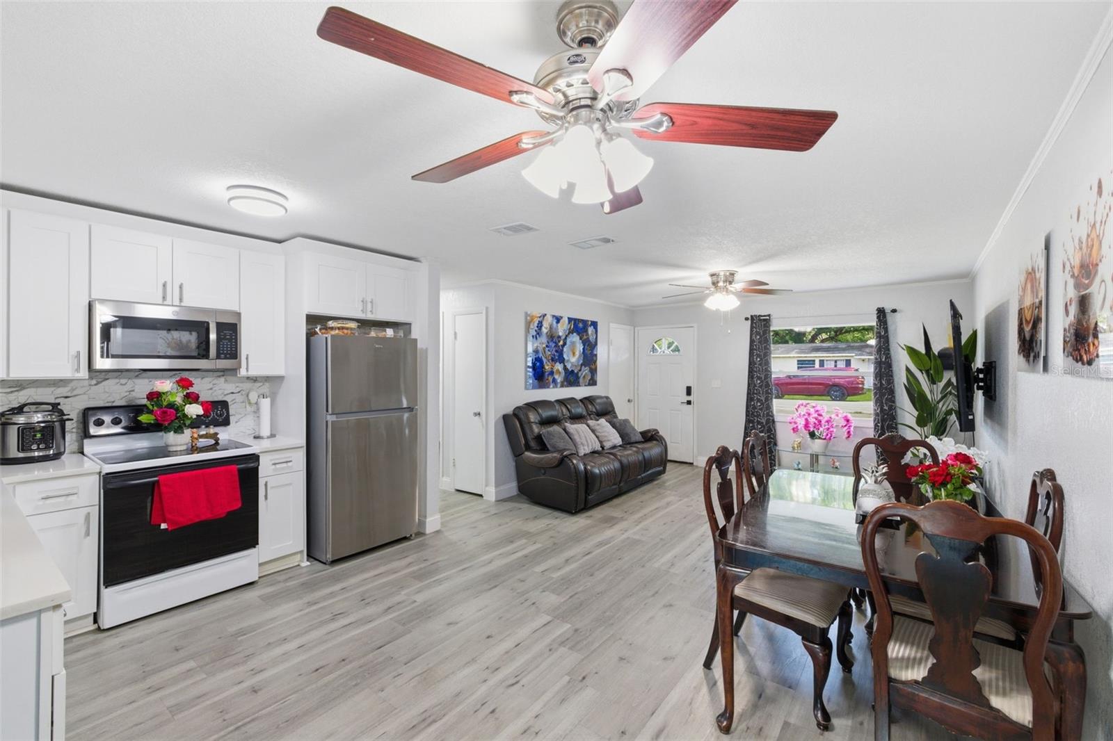 EASY ACRES - Residential
