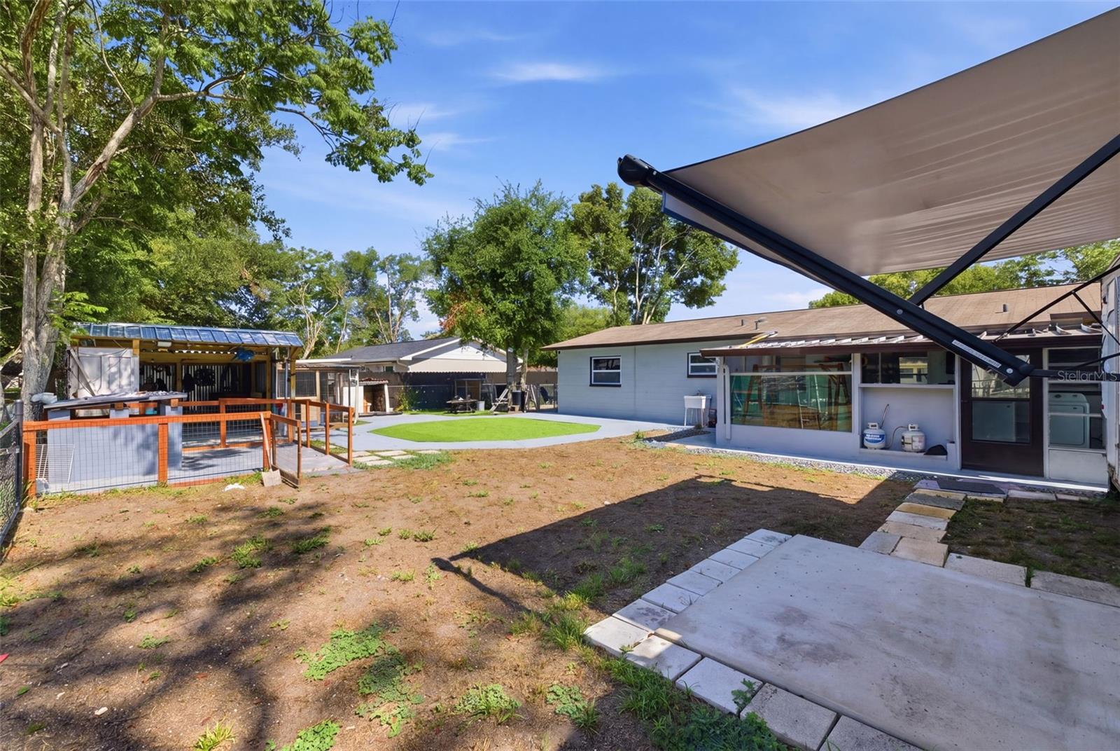 EASY ACRES - Residential