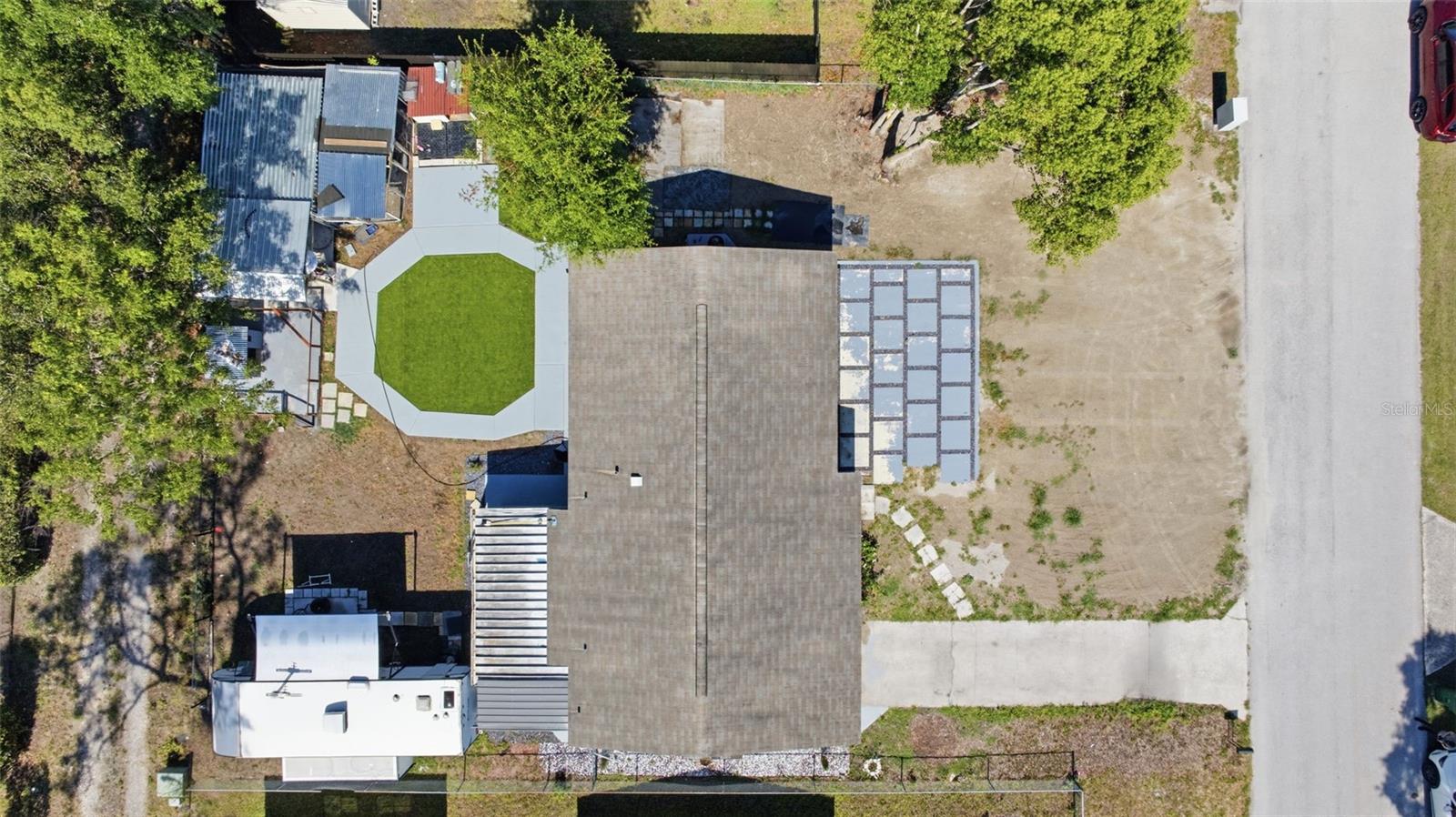 EASY ACRES - Residential