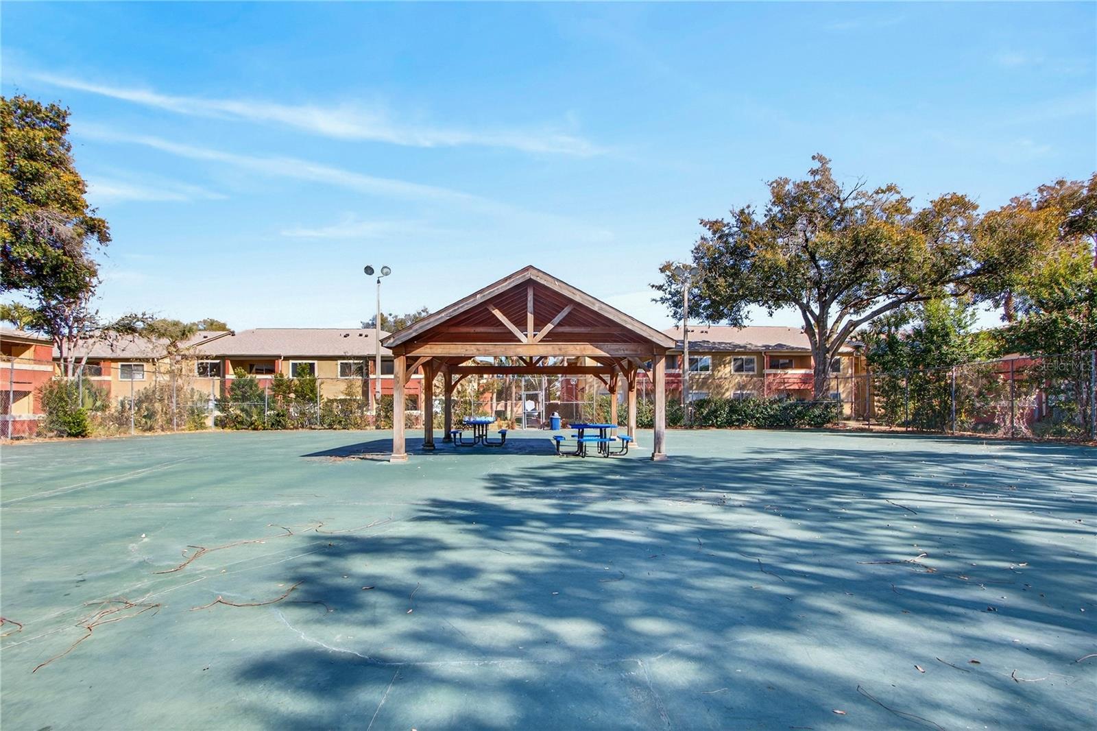 OXFORD SQUARE CONDO - Residential