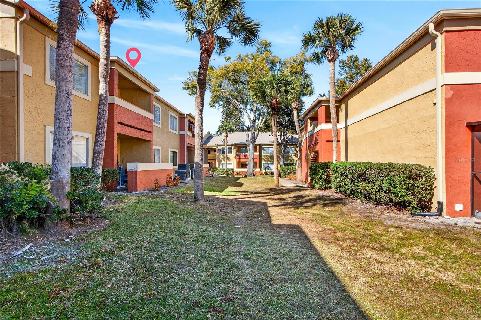 OXFORD SQUARE CONDO - Residential