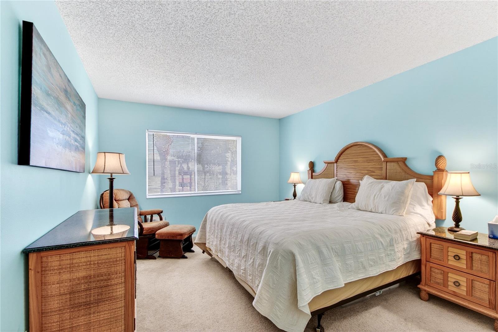 OXFORD SQUARE CONDO - Residential