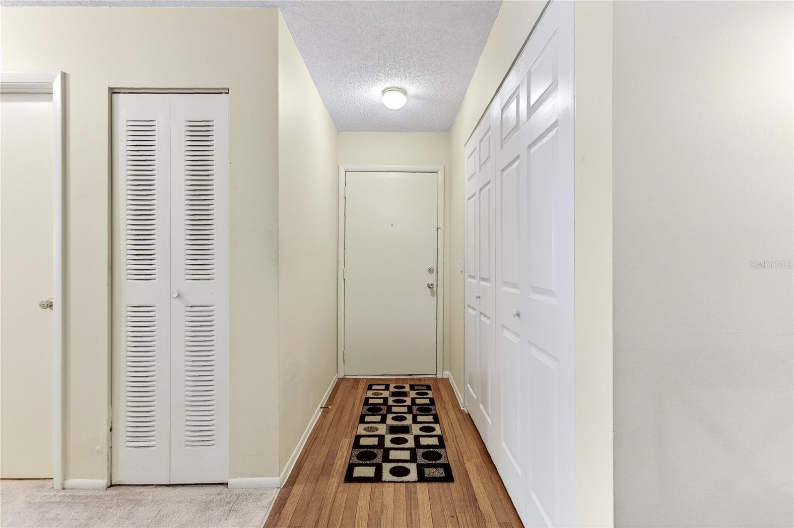 OXFORD SQUARE CONDO - Residential