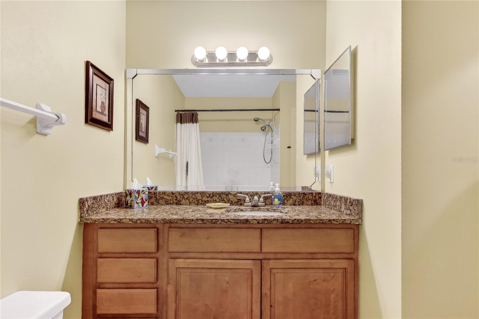 OXFORD SQUARE CONDO - Residential