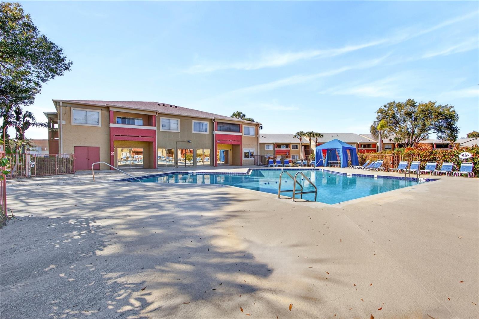 OXFORD SQUARE CONDO - Residential