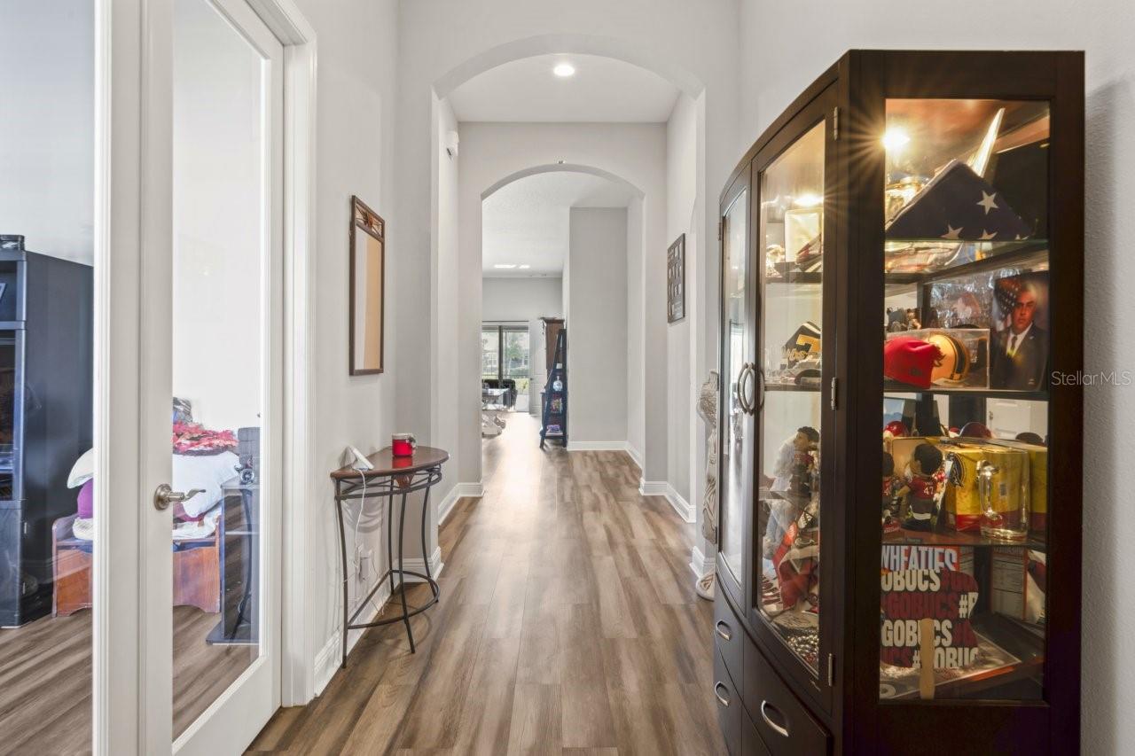4232 WOODLAND RETREAT BOULEVARD
