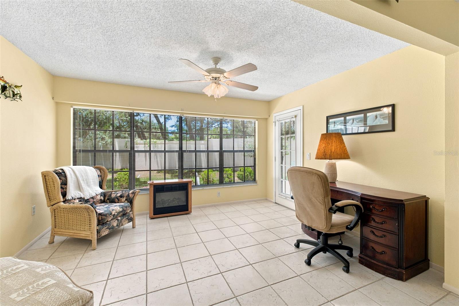 6695 PIN OAK COURT