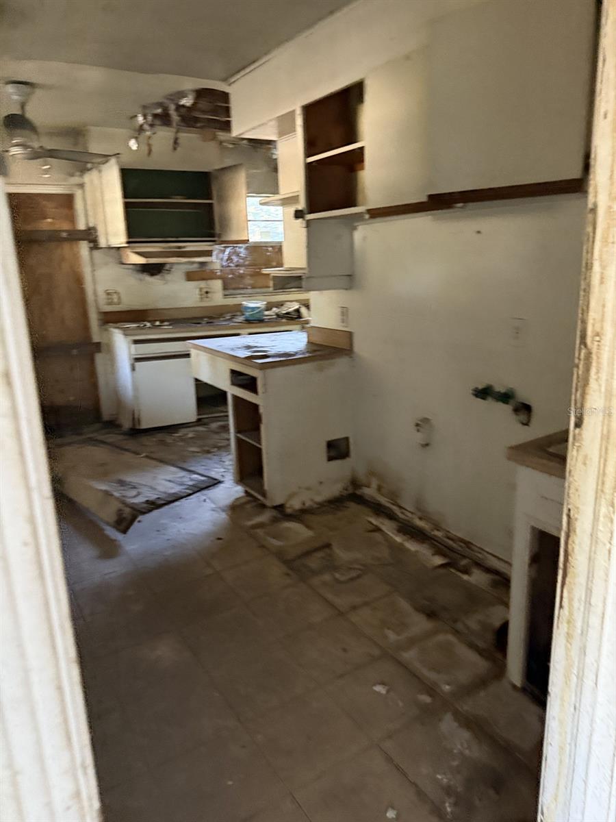 AYALAS GROVE SUB - Residential