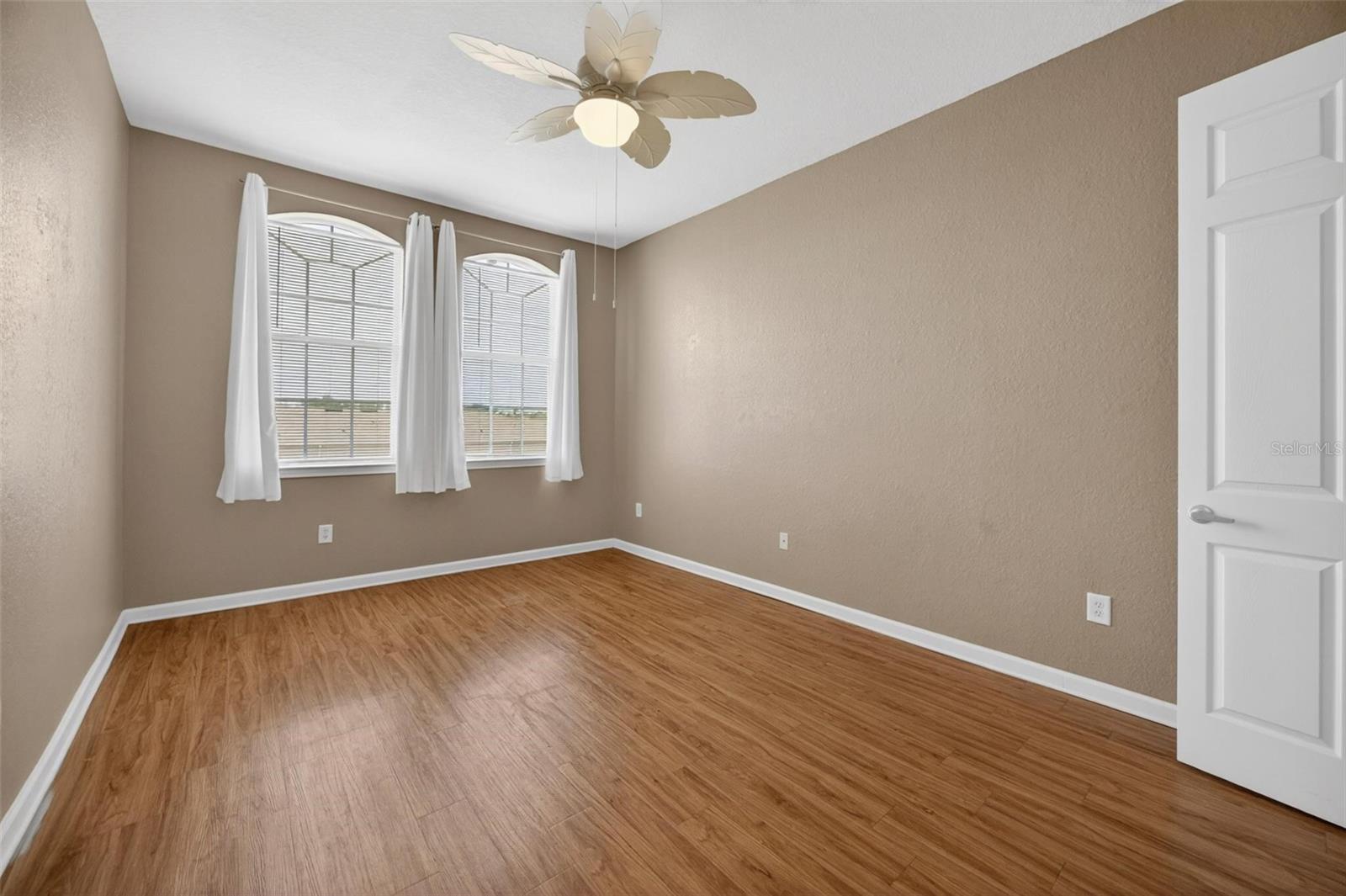 TERRACE RIDGE AT TOWN CENTER EAST CONDO - Residential