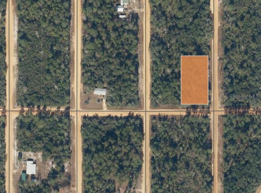 INTERLACHEN LAKES ESTATES - Land