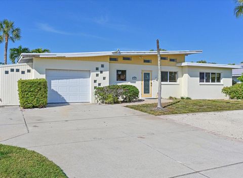 Photo of 512 Key Royale Drive, Holmes Beach, FL 34217 (MLS # A4693243)