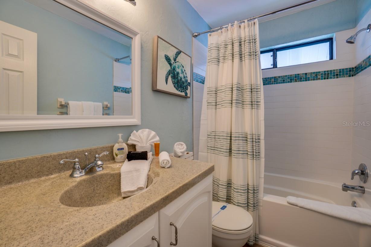 RUNAWAY BAY - Residential