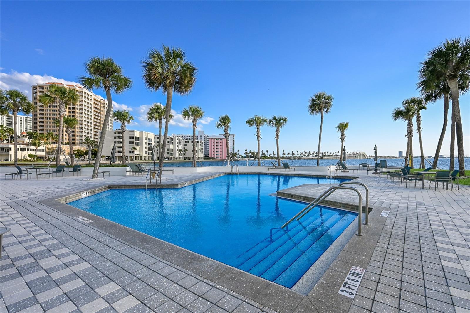 CONDO ON THE BAY TOWER II - Residential