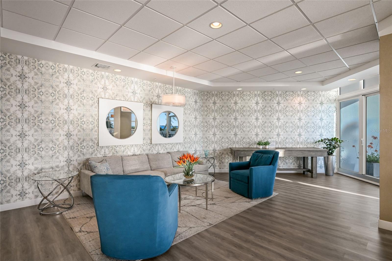 CONDO ON THE BAY TOWER II - Residential