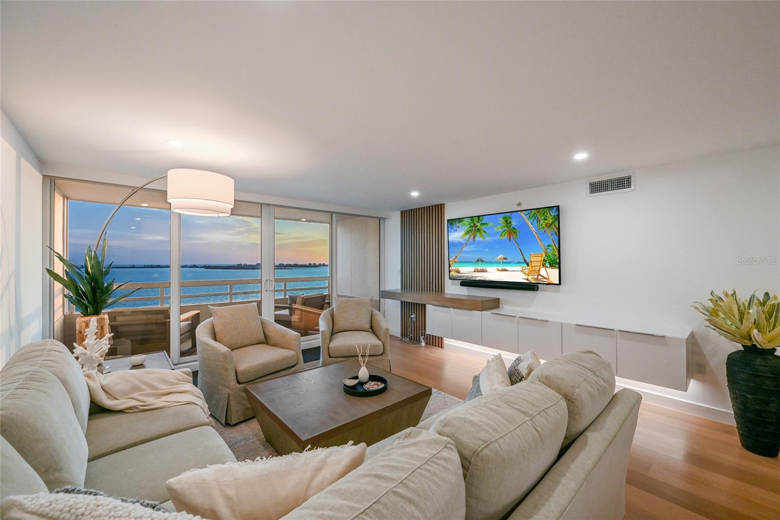 CONDO ON THE BAY TOWER II - Residential