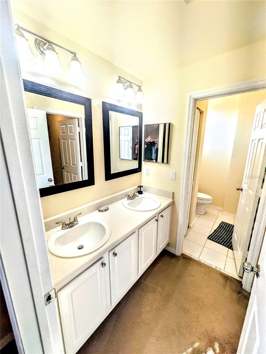 LAS PALMAS OF SARASOTA - Residential Lease