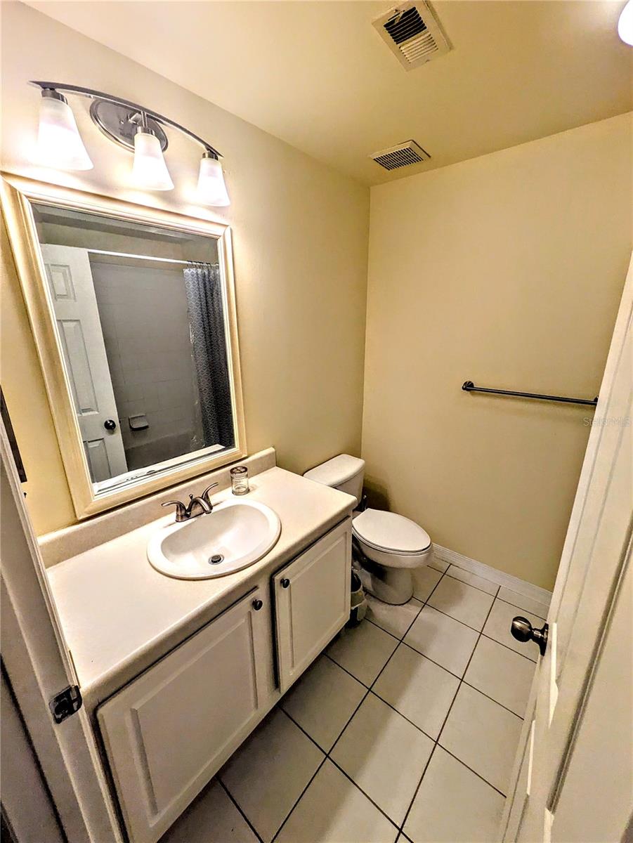 LAS PALMAS OF SARASOTA - Residential Lease
