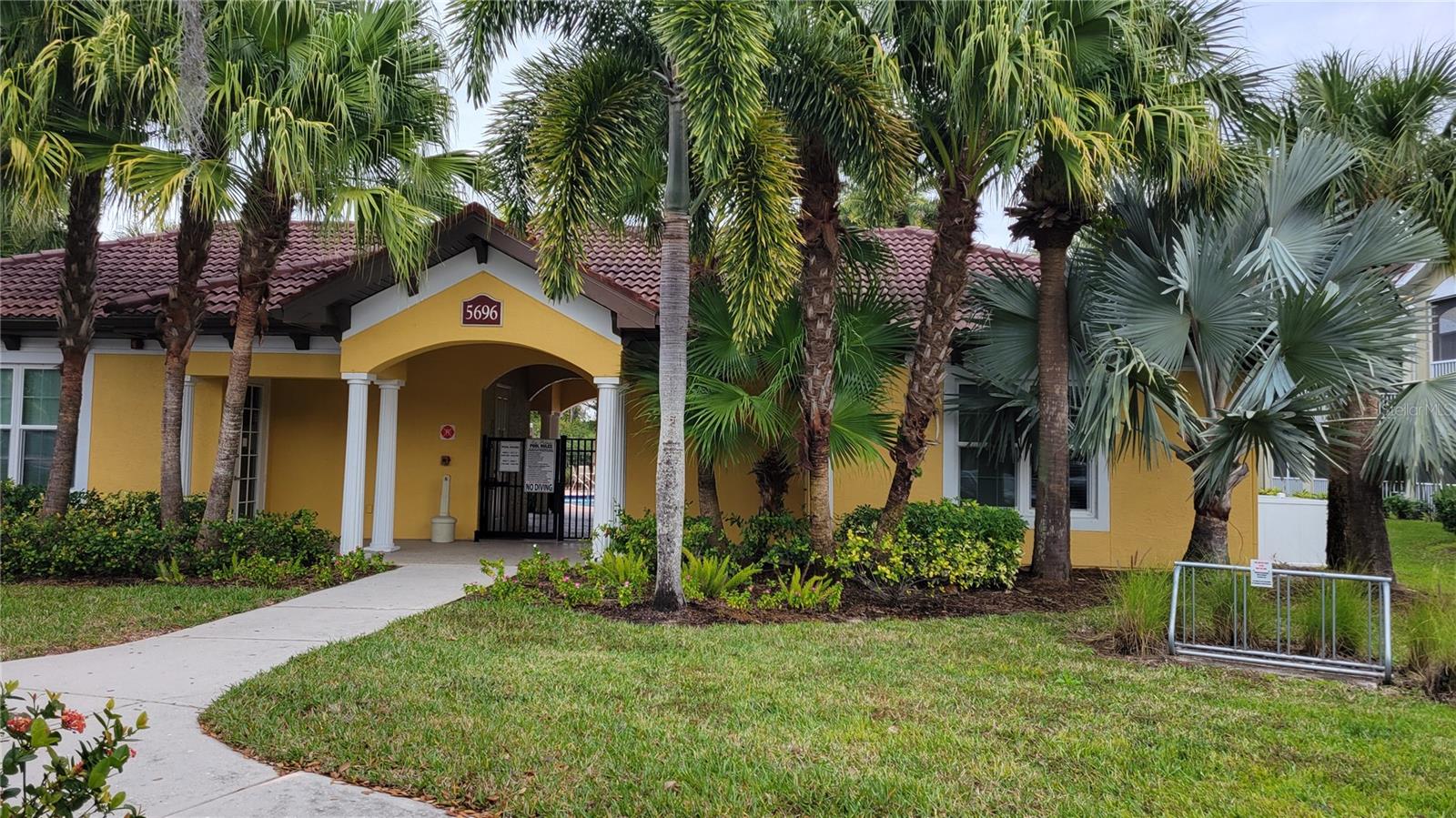 LAS PALMAS OF SARASOTA - Residential Lease